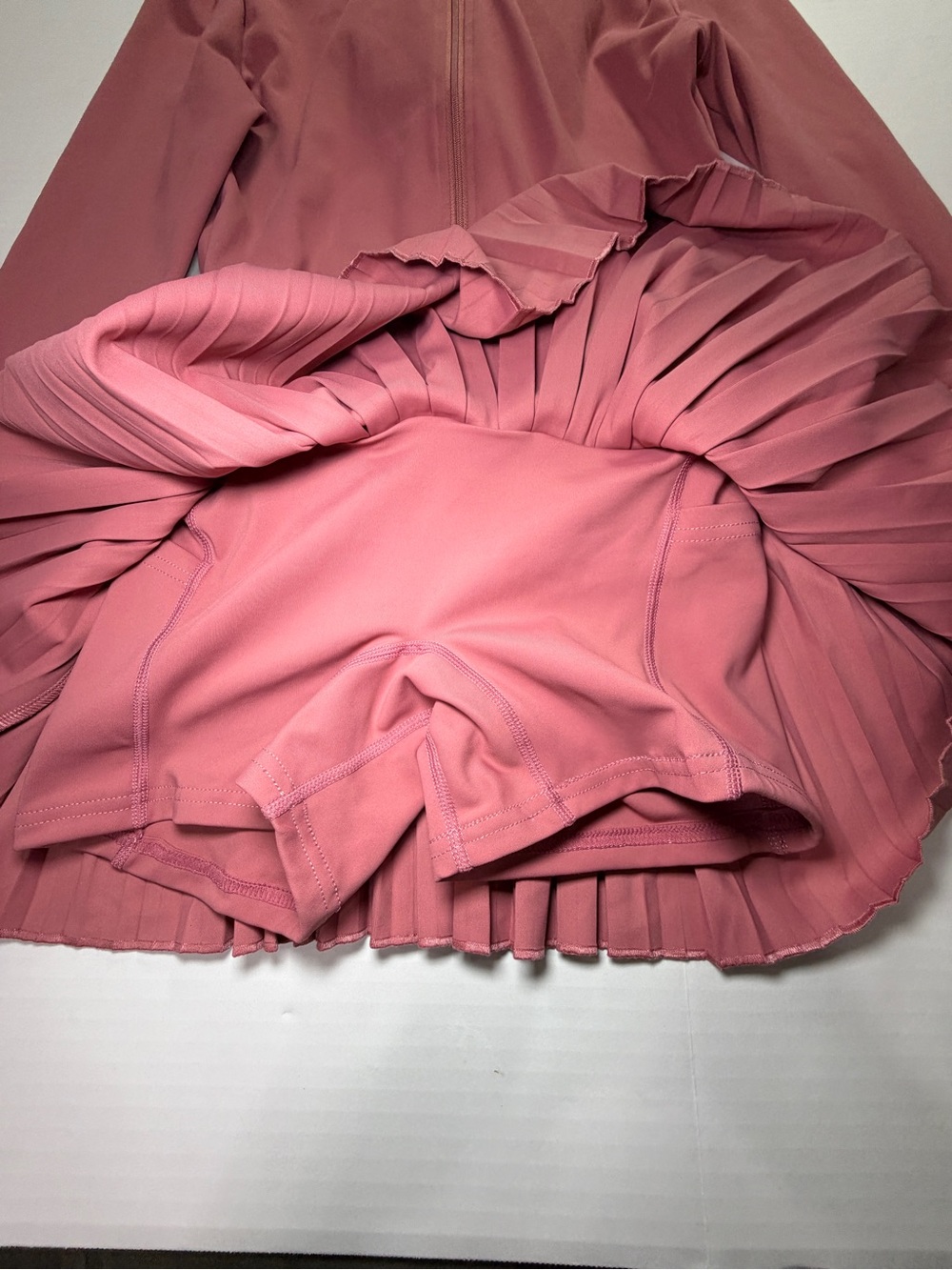 Gold Hinge Pink Pleated Skater Mini Dress Long Sleeve Sample NWOT - Picture 2 of 5